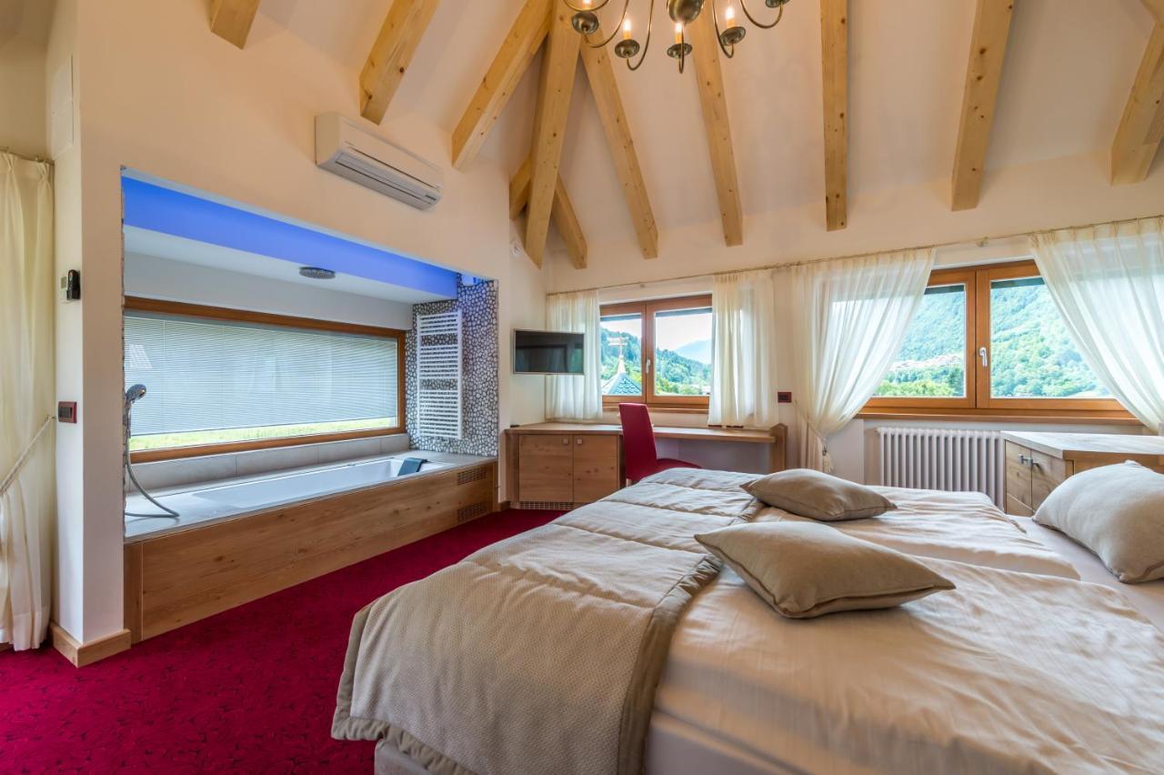 Tevini Dolomites Charming Hotel Commezzadura Eksteriør bilde