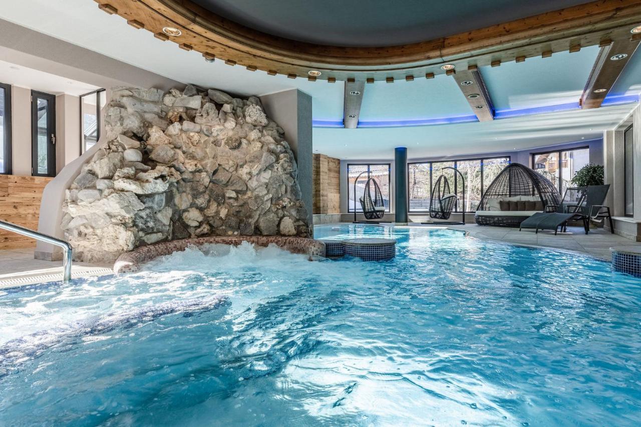 Tevini Dolomites Charming Hotel Commezzadura Eksteriør bilde