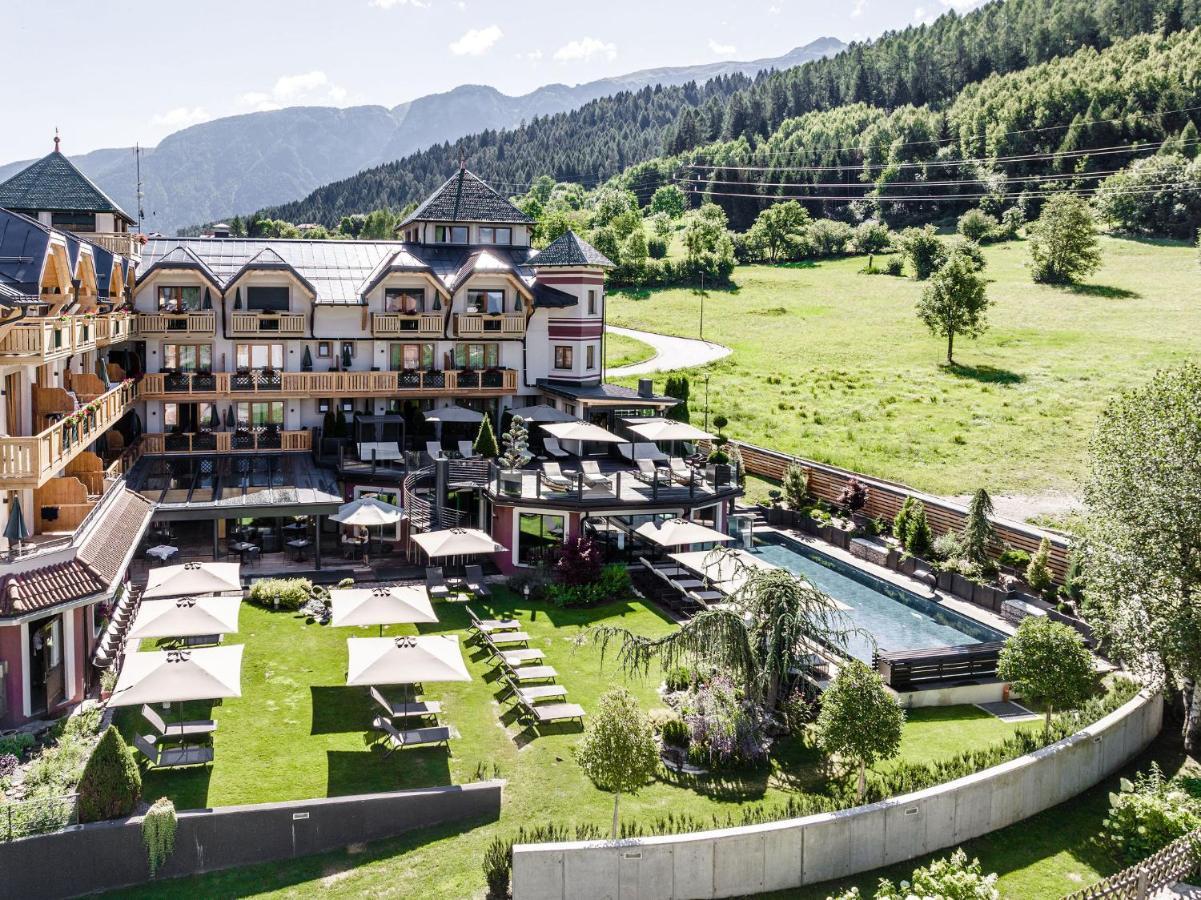 Tevini Dolomites Charming Hotel Commezzadura Eksteriør bilde